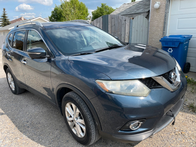 Nissan Rogue SV 2015 in Cars & Trucks in Calgary - Image 3