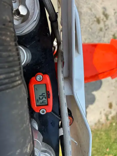 Mostly rode at home track. Raced in the +50 and +60 classes. 4 oil filters included. (Not in picture...