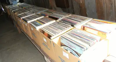 Disques vinyles, View more