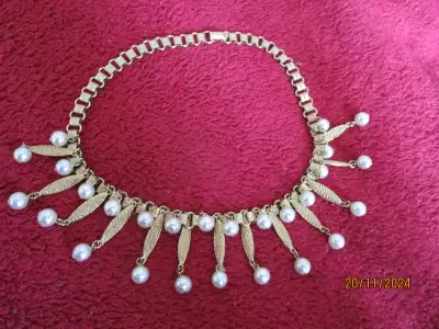 JEWELLERY – BEADS- CHAINS- NECKLACES, View more