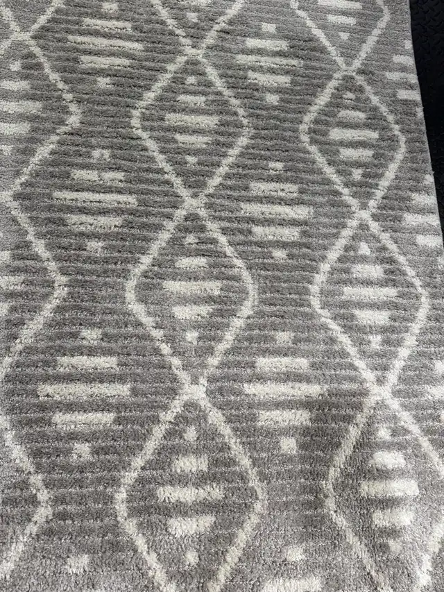 RUG EASE 4FT X 6FT WASHABLE BEIGE RUG- NEW- mnx  in Rugs, Carpets & Runners in Oshawa / Durham Region - Image 3