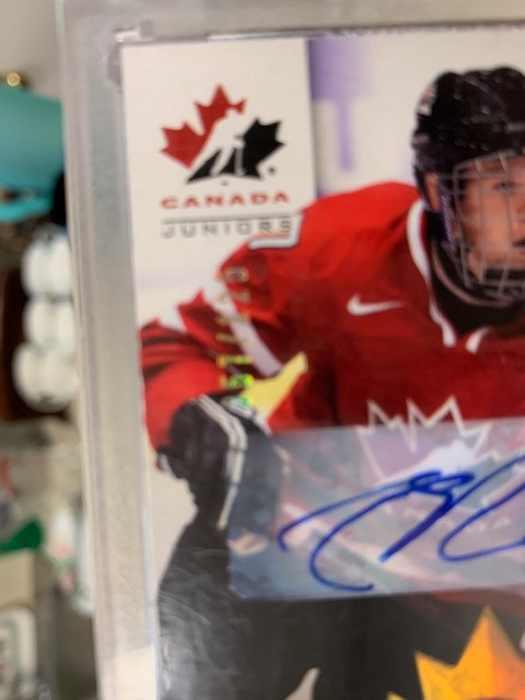 2014/15 Canada jrs CONNOR McDAVID auto patch 3 colour /125 in Arts & Collectibles in Kingston - Image 3