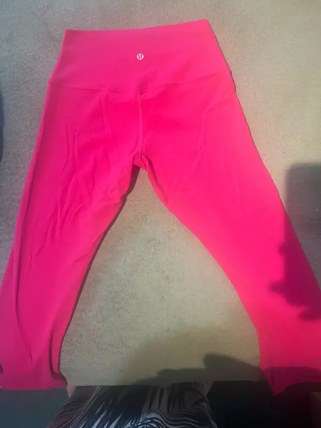 lulu lemon tights  in Women's - Bottoms in City of Toronto - Image 2