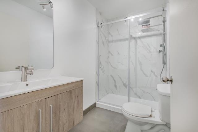 Condo à louer sur 2 étages 4
