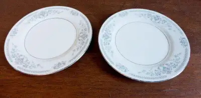 Vintage Banbury Inn 6 1/2 inch bread and butter plates, View more
