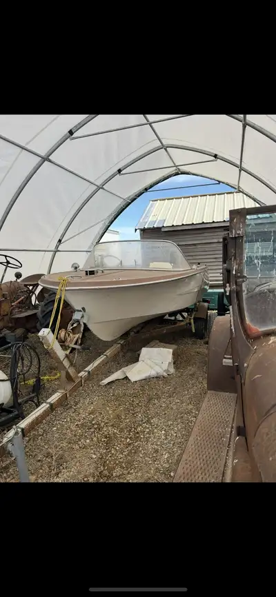 Old boat for sale I think it’s a 14 foot. 50 hp 2 stroke mercury. Ok condition overall. Usually take...
