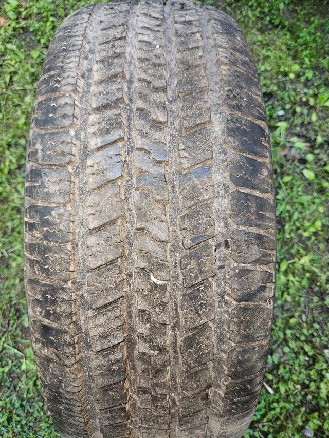 Goodyear Wrangler SR-A 275/65R18 in Tires & Rims in Barrie - Image 2