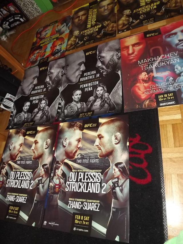 8 VARIOUS UFC FIGHT EVENT POSTERS BUNDLE DEAL:#301-312/2024-2025 in Arts & Collectibles in City of Toronto - Image 4