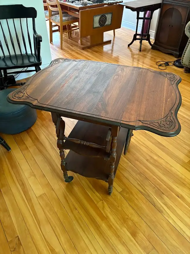 Antique Styled Tea Cart in Coffee Tables in Ottawa - Image 4