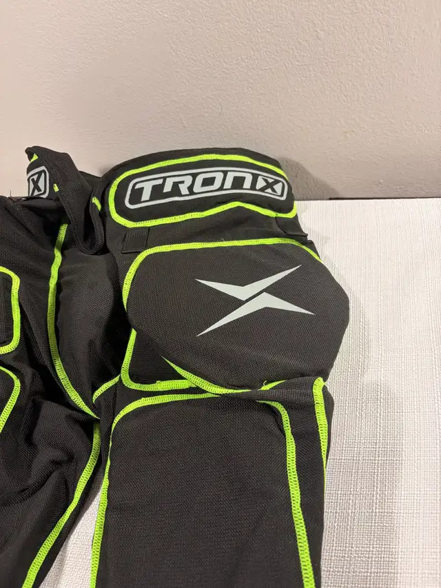 TronX Girdle - Youth S/M in Hockey in Ottawa - Image 4