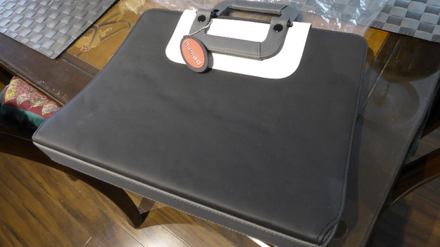 Executive, Attaché Briefcase - Brand new premium Leather Attaché in Women's - Bags & Wallets in City of Toronto - Image 4