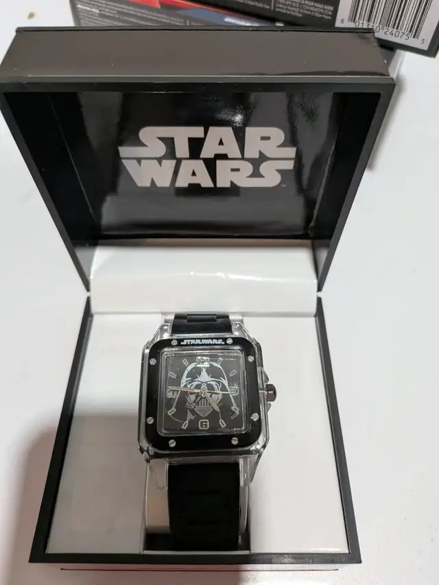 Accutime Star Wars Darth Vader Analog watch in Jewellery & Watches in Mississauga / Peel Region - Image 2