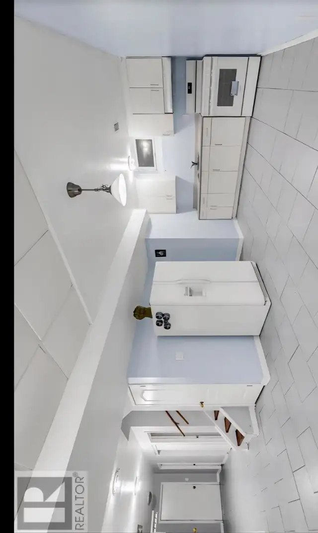 2 bedroom basement in brampton in Long Term Rentals in Oakville / Halton Region - Image 6