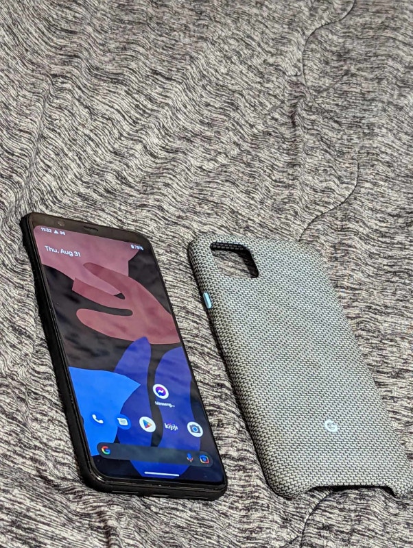 Google Pixel 4 XL Unlocked FOR SALE (Excellent Condition) Cell Phones