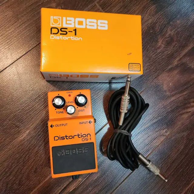 Boss DS-1 Distortion Pedal with Original Box & Cable | Amps & Pedals ...