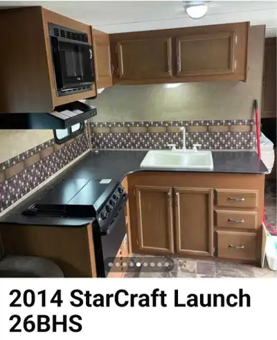 Estate sale Excellent condition Travel trailer. 5000lbs dry weight Good tires Power awning Power jac...