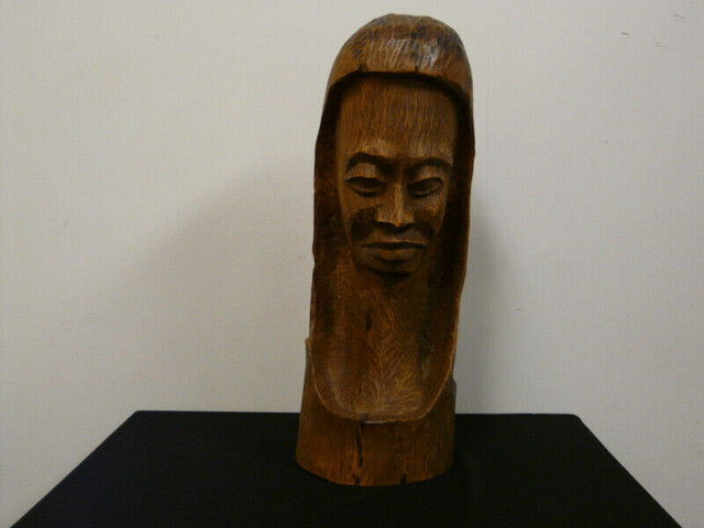 SCULPTURE AFRICAINE EN BOIS DE TECK dans Art et objets de collection  à Lévis - Image 2