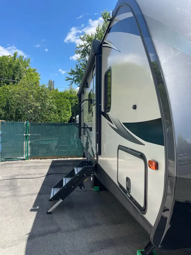 Roulotte Keystone Premiere Ultra Light 22RBPR in RVs & Motorhomes in Longueuil / South Shore - Image 11