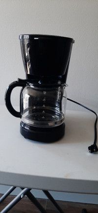 Coffee Maker  - Excellent condition  $7.00