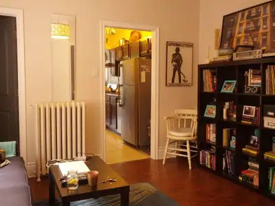 Beautiful 2 Bedroom: St.Clair Ave W & Oakwood Ave