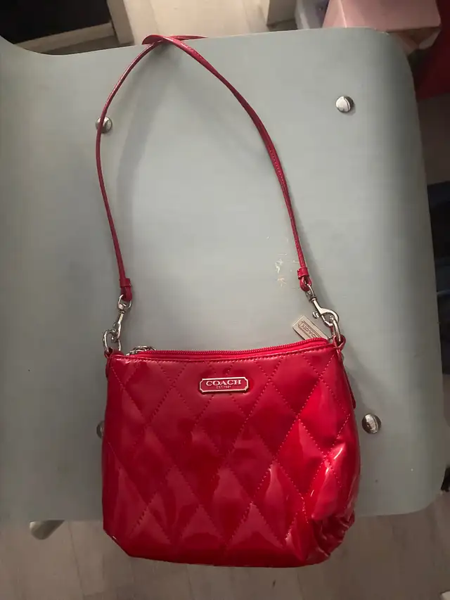 Vintage Coach crossbody bag in Women's - Bags & Wallets in City of Toronto - Image 4