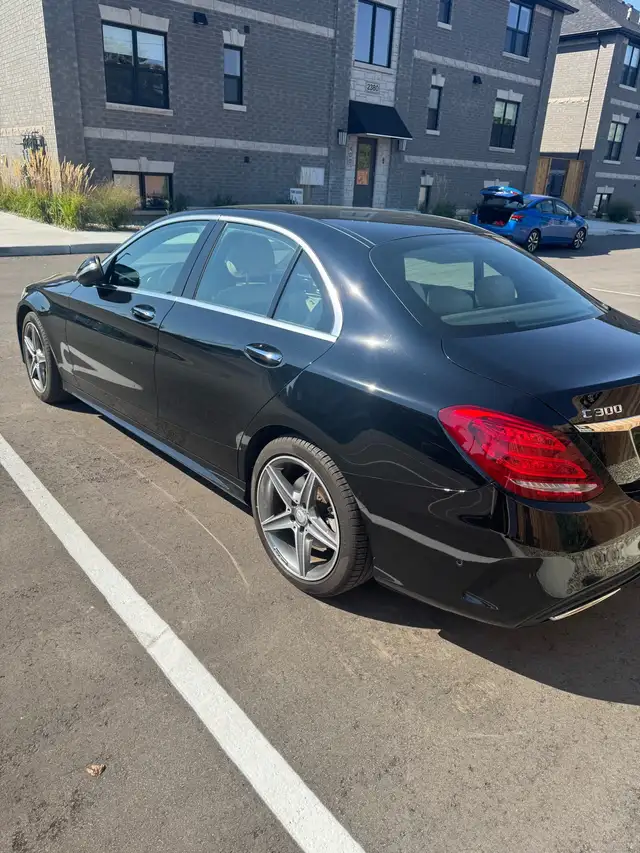 2015 Mercedes c-300 75,000KM in Cars & Trucks in Abbotsford - Image 4