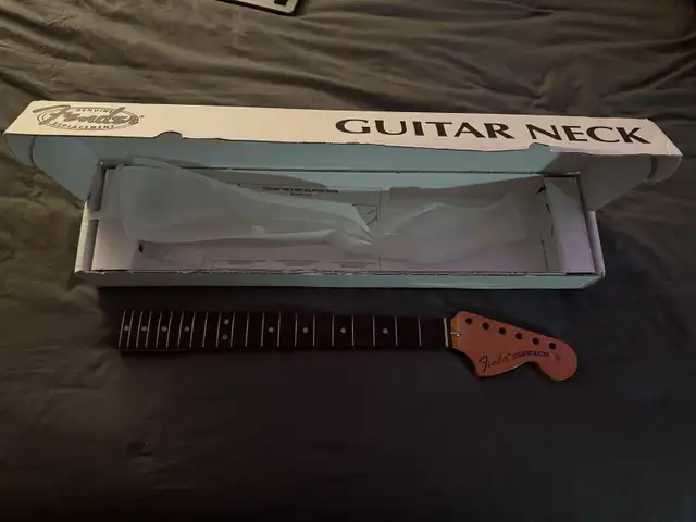 American Vintage II 1973 Stratocaster Neck in Guitars in City of Toronto - Image 2