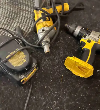 Dewalt drill Battery and charger