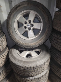 235/70R16 Michelin tires ford escape 