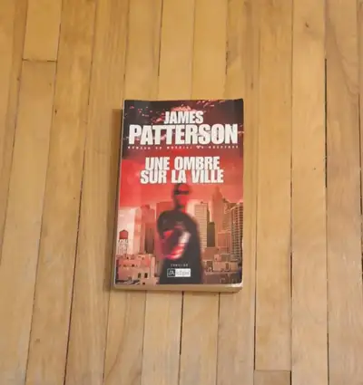 Livre/$1. James Patterson: UNE OMBRE SUR LA VILLE., View more