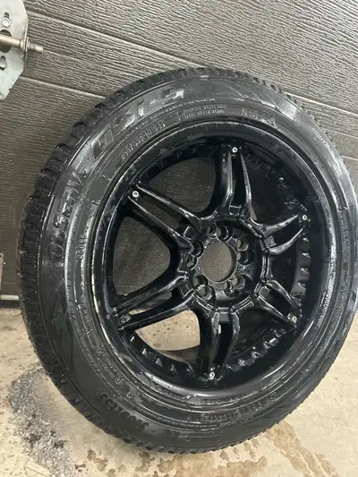 Mag et pneu hiver Pas neuf 205/55R16