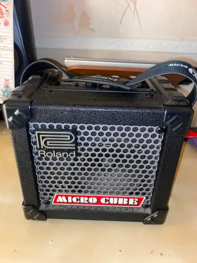 Roland Micro Cube Amplifier, View more
