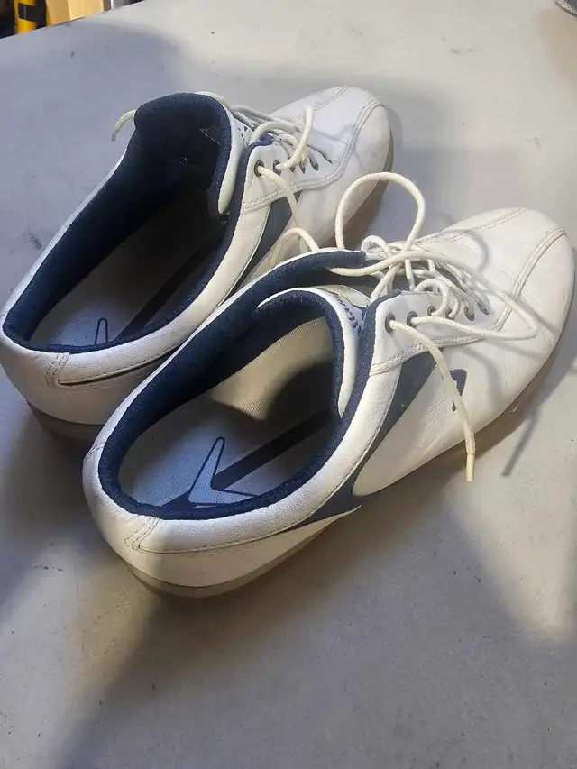 Callaway Youth Golf Shoes  in Golf in Mississauga / Peel Region - Image 2