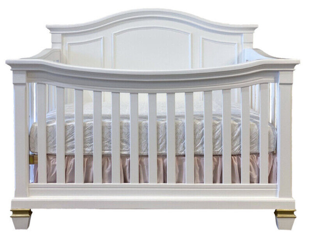 Baby Liquidators crib in White/Gold in Cribs in Mississauga / Peel Region