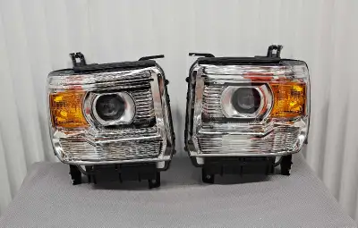 New! GMC Sierra 1500 2500 3500 HD Headlight Set, View more