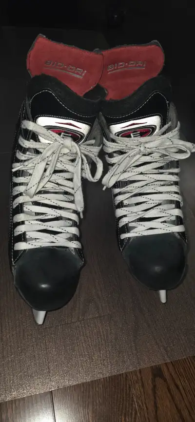 Easton Synergy 900 hockey skates size 9.5D, View more