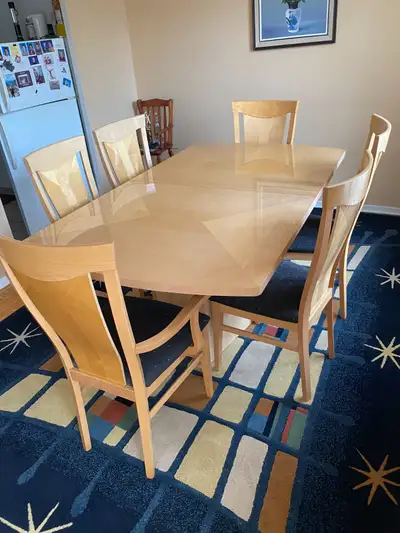 LUXURY SOLID WOODEN EXTENDABLE DINING TABLE SET Extremely large - 90'' when fully extended INCLUDS:...