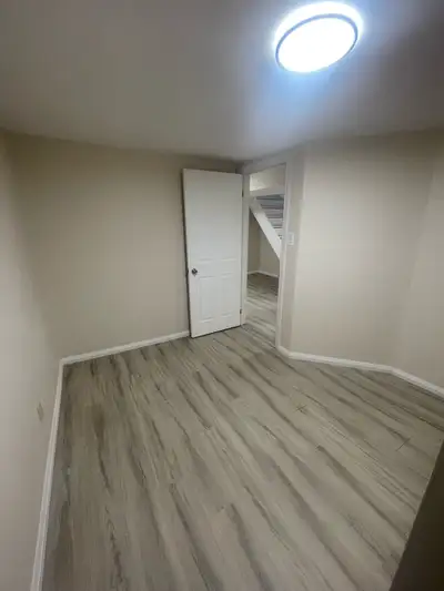 1 Bedroom, 1 bath Basement available for rent in Oshawa