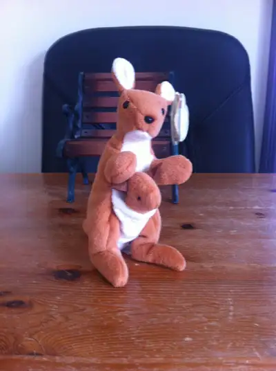 BUY POUCH KANGAROO TY ORIGINAL BEANIE BABY + GET FREE TEENIE BB, View more