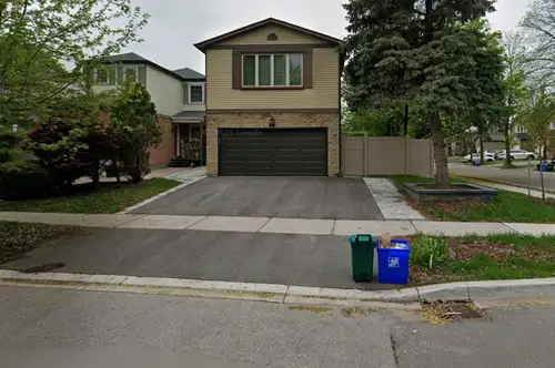 Remodeled to Perfection inside out! This Beautiful Home Is perfectly situated in the heart of Markvi...