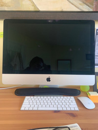 2019 iMac Retina display with Apple Care! Barely used!