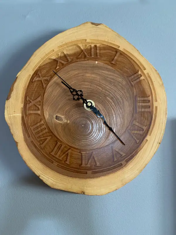 Wall Clock in Home Décor & Accents in Ottawa - Image 2