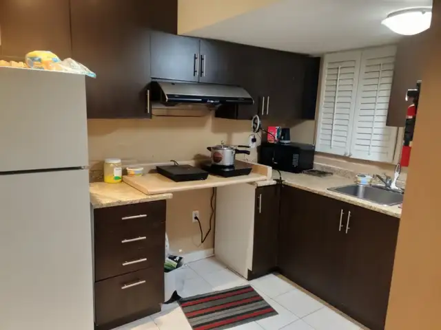 HARED BASEMENT ROOM FOR RENT – MALE ONLY (ASAP)