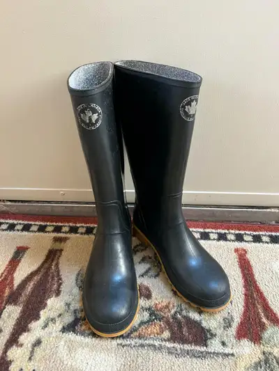Ladies steel toe rubber boots - size 6, View more