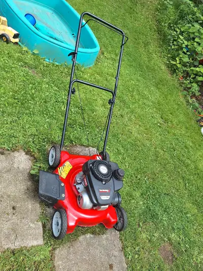 Works perfect. Lite weight and easy to push. Great for hills and ditches.