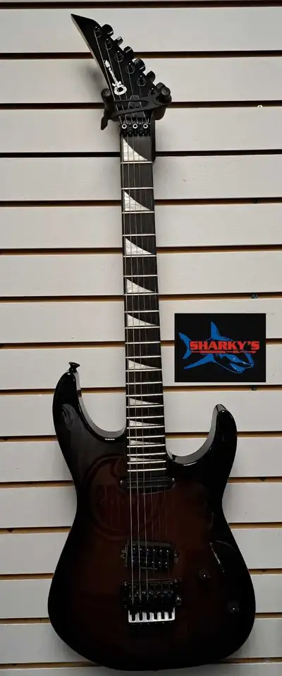 Charvel Superstock 1988 with Hardcase (30370561), View more