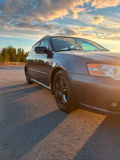 2007 legacy. AWD. 5 speed manual . Daily driver. Higher km 350xxx but this car needs nothing , turn...
