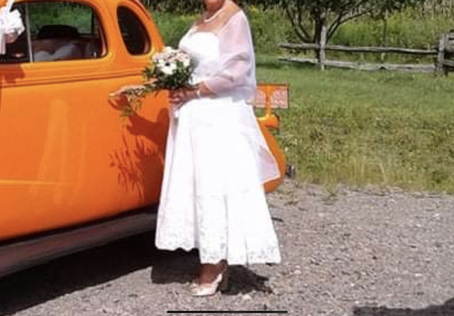 Robe de mariee dans Mariage  à Saguenay - Image 3