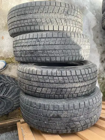 A set of 4 Dunlop Winter Tires with lots of tread 325.00 for the set this is a great deal if interes...