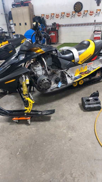 Skidoo rev part outs ! 600/800